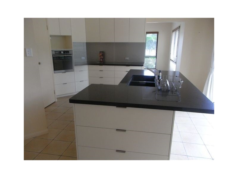 Sinnamon Park QLD 4073