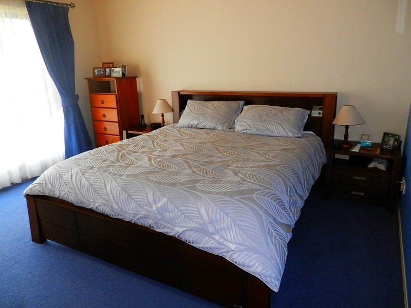 Sinnamon Park QLD 4073