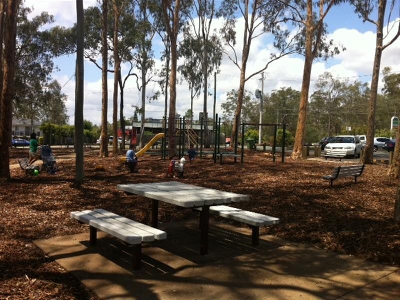 350 Old Logan Road, Camira QLD 4300