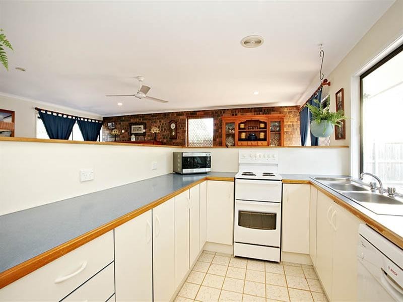 26 Langlo Street, Riverhills QLD 4074