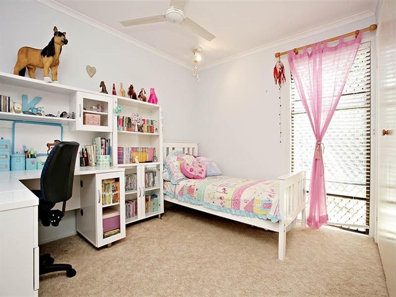 26 Langlo Street, Riverhills QLD 4074