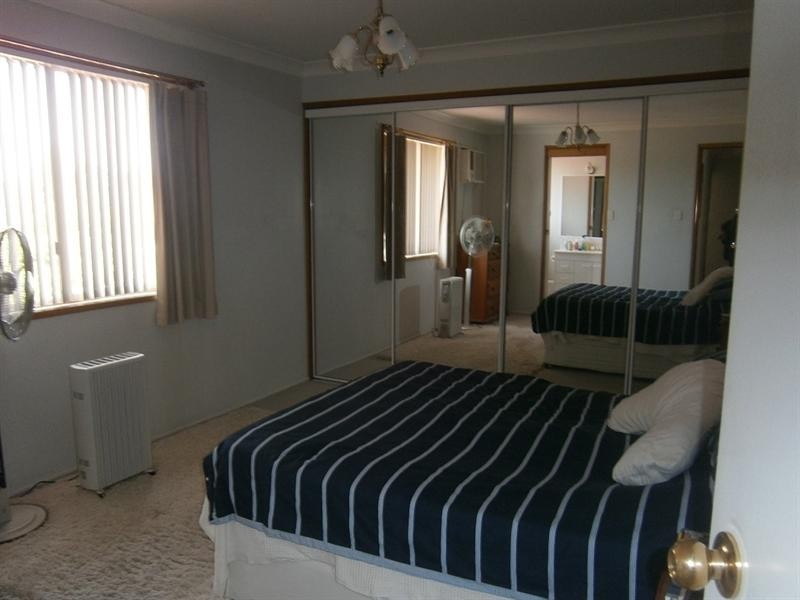 Mount Ommaney QLD 4074