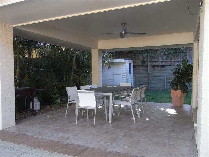 Seventeen Mile Rocks QLD 4073