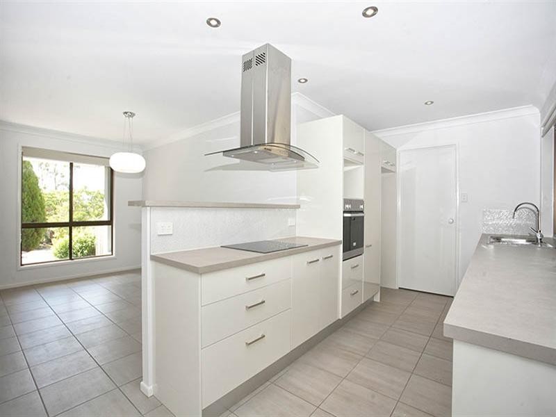 6 Blanc Close, Westlake QLD 4074