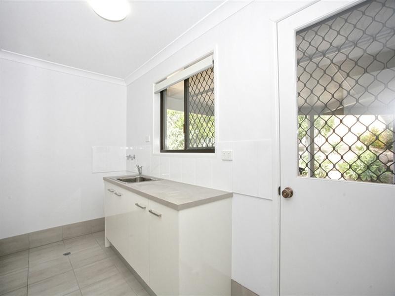 6 Blanc Close, Westlake QLD 4074