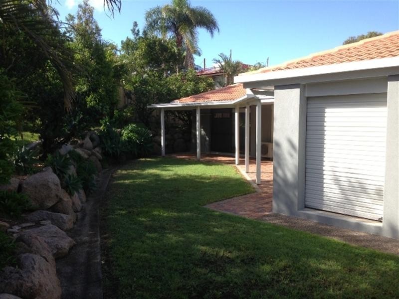 6 Blanc Close, Westlake QLD 4074