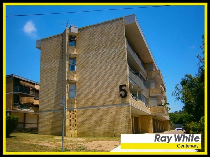 Unit 4/5 Burt Street, Auchenflower QLD 4066
