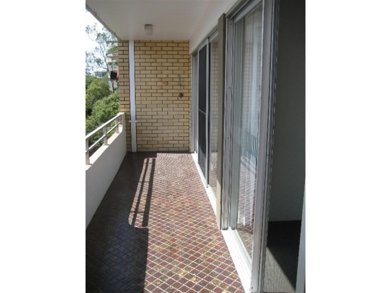 Unit 4/5 Burt Street, Auchenflower QLD 4066