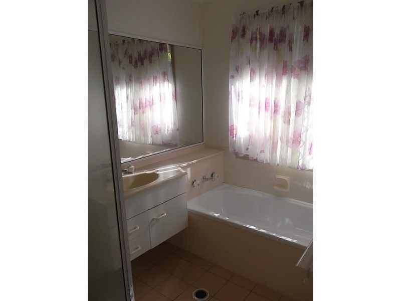 Sinnamon Park QLD 4073