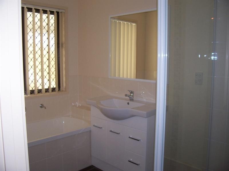 36 Emily Place, Sumner QLD 4074