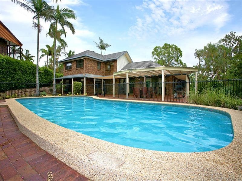 2 Chisholm Court, Mount Ommaney QLD 4074