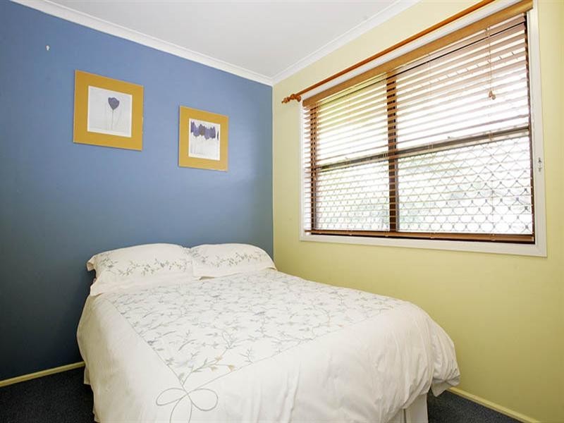 2 Chisholm Court, Mount Ommaney QLD 4074