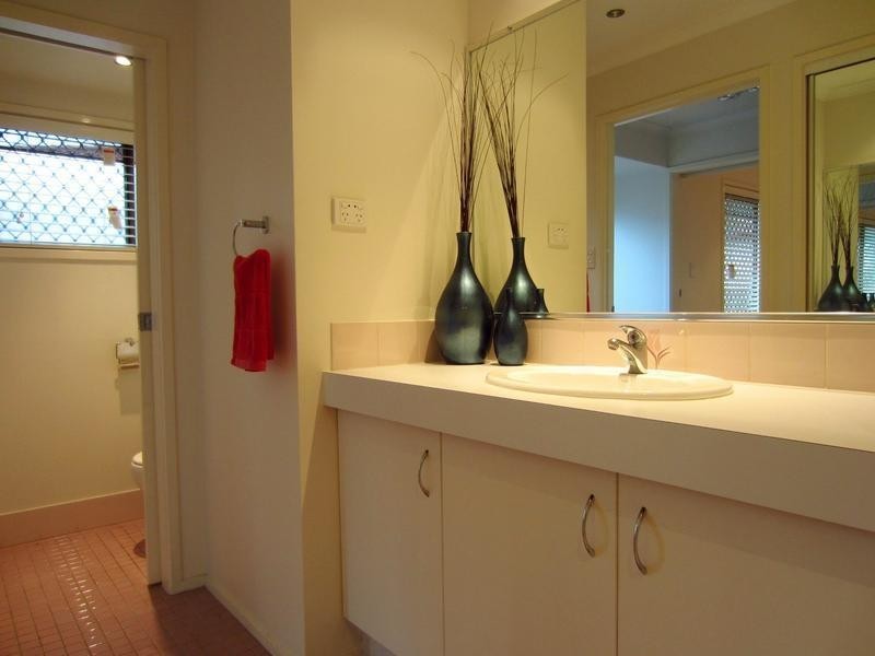 59 Glen Ross Road, Sinnamon Park QLD 4073