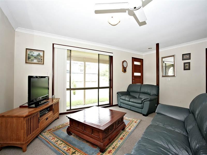1 Barup Close, Middle Park QLD 4074