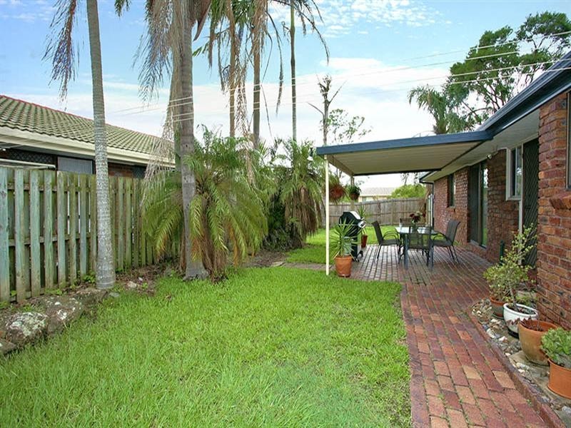 1 Barup Close, Middle Park QLD 4074