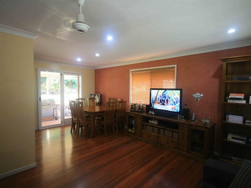 Jindalee QLD 4074