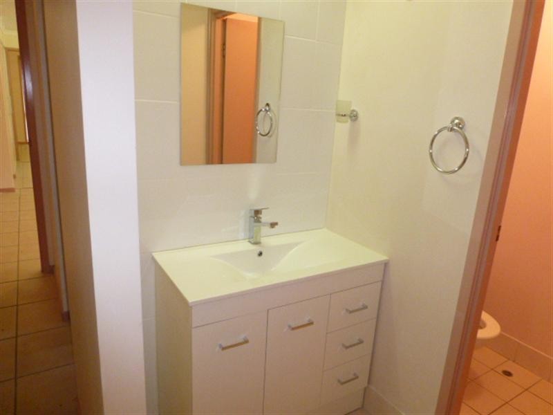 Sinnamon Park QLD 4073