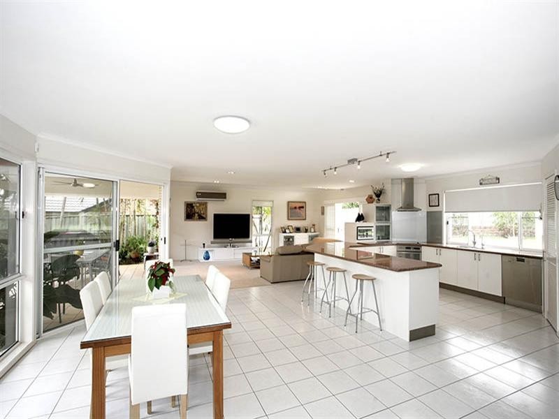 10 Wivenhoe Court, Westlake QLD 4074