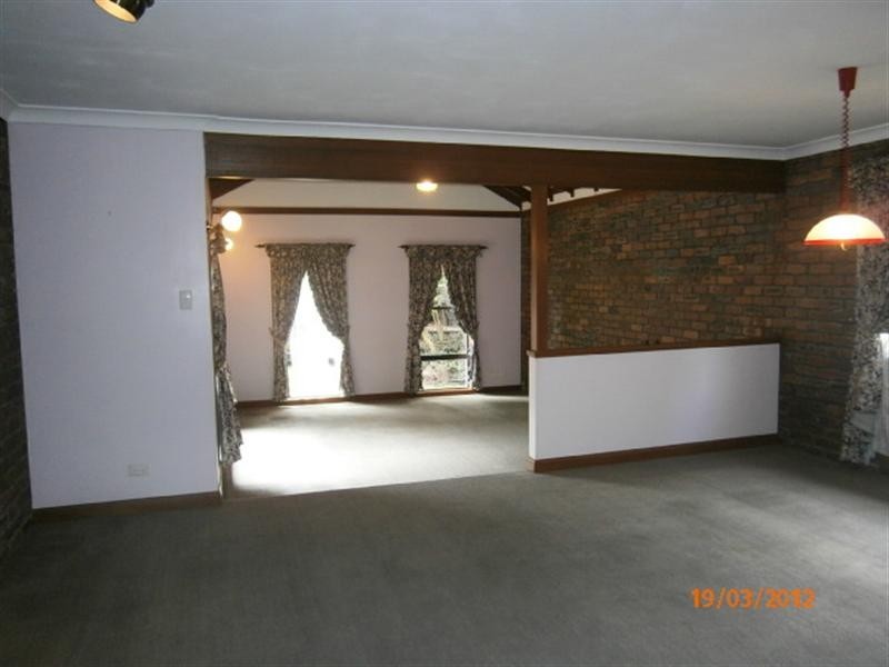 Mount Ommaney QLD 4074