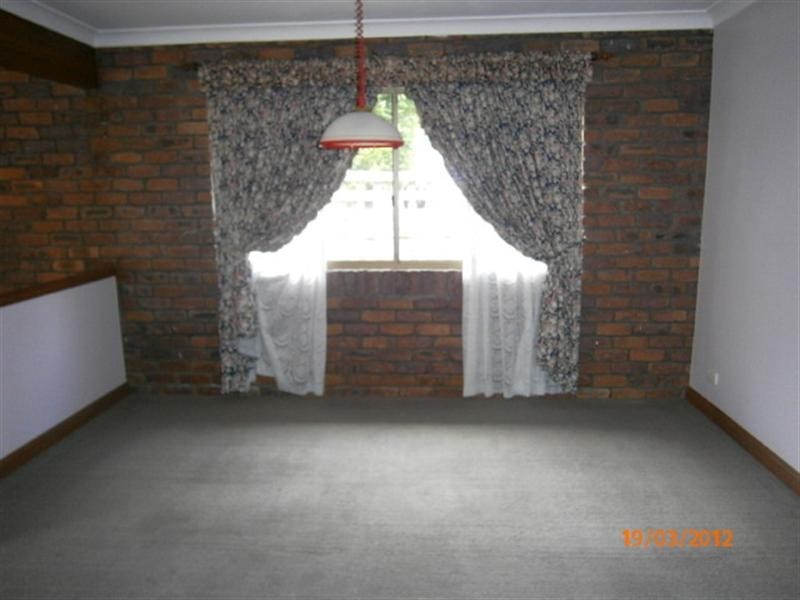 Mount Ommaney QLD 4074