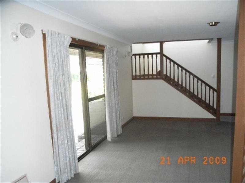 Mount Ommaney QLD 4074