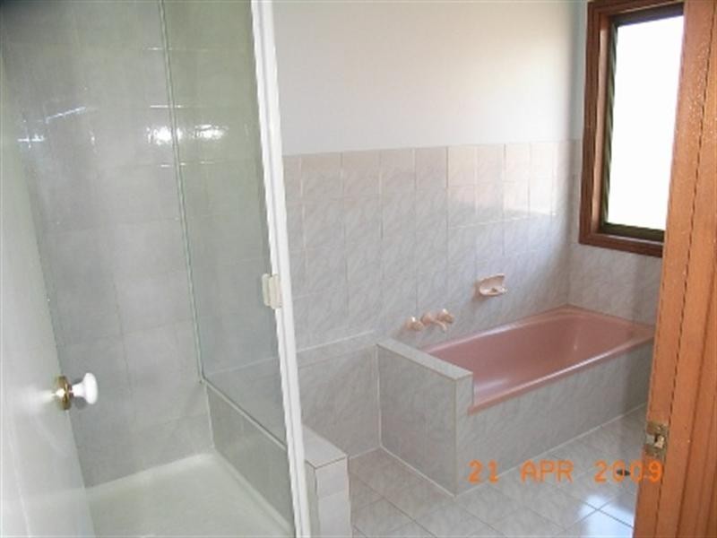 Mount Ommaney QLD 4074