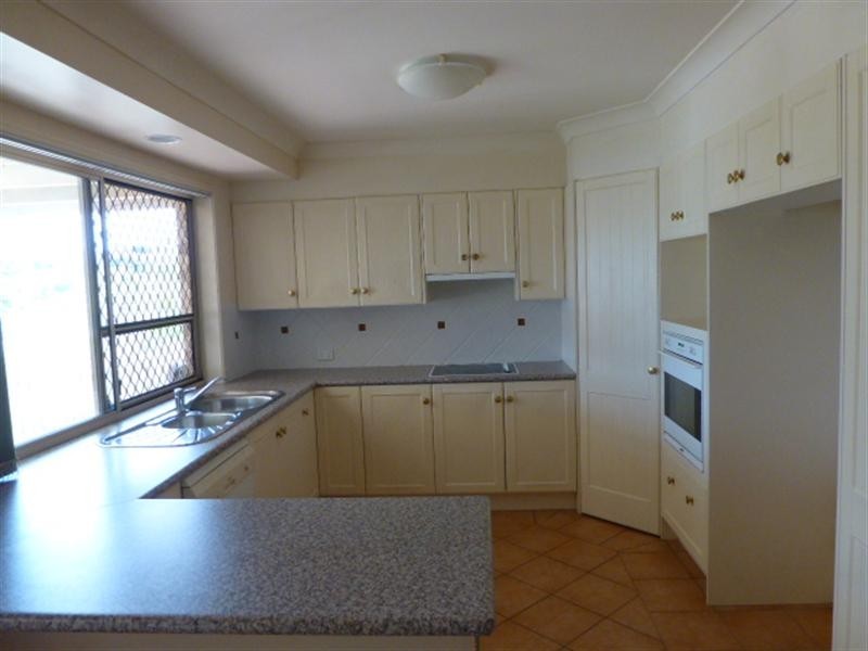 Mount Ommaney QLD 4074