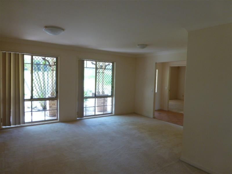 Mount Ommaney QLD 4074