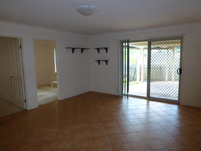 Mount Ommaney QLD 4074