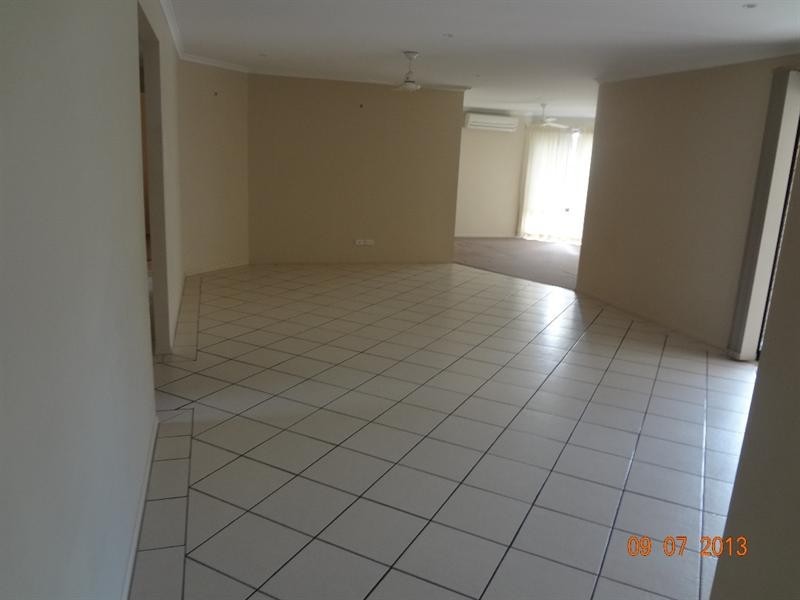 25 Belfry Place, Oxley QLD 4075