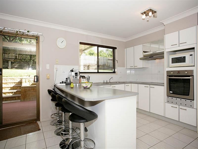 75 Glen Ross Road, Sinnamon Park QLD 4073
