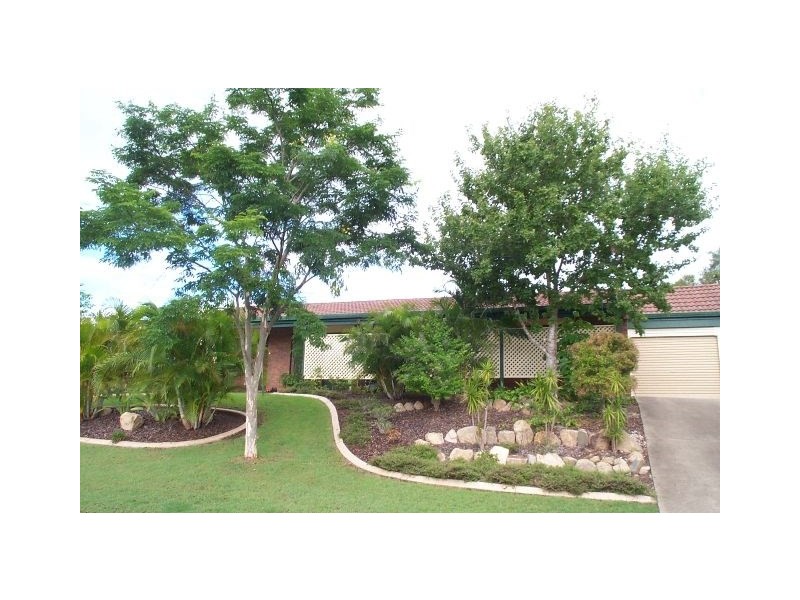 2 Lugano Street, Riverhills QLD 4074