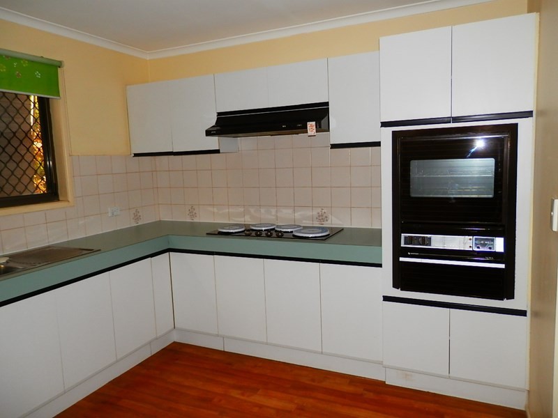 2 Lugano Street, Riverhills QLD 4074