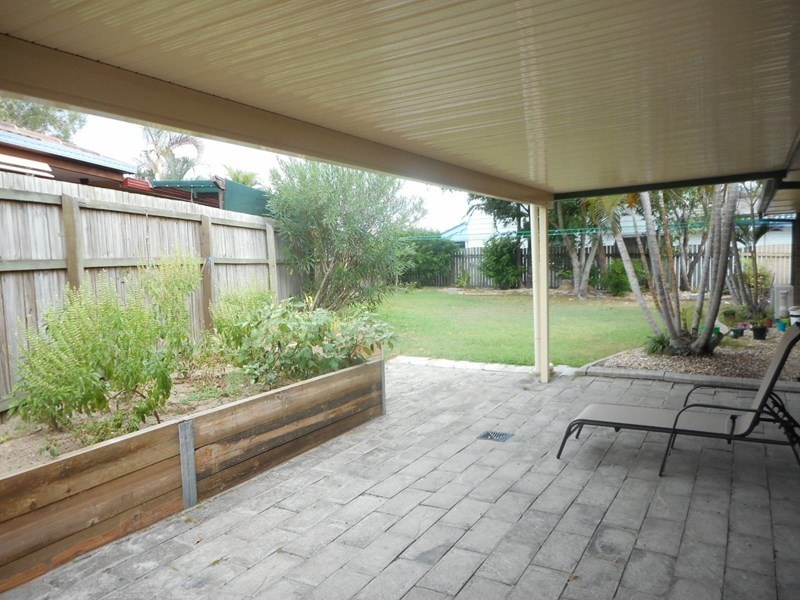 2 Lugano Street, Riverhills QLD 4074