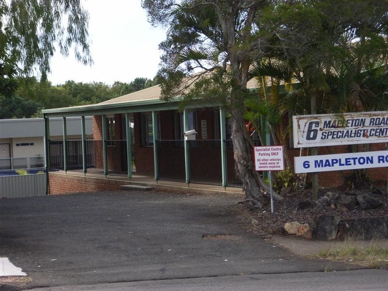 6 Mapleton Road, Nambour QLD 4560