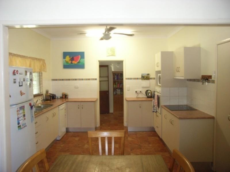 7 Hibiscus Street, Nambour QLD 4560