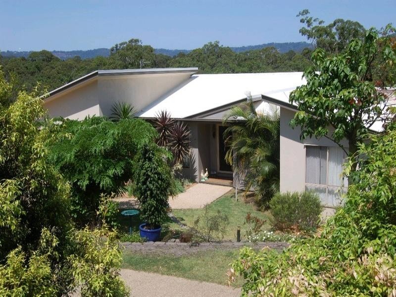 8 Rainbow Court, Woombye QLD 4559