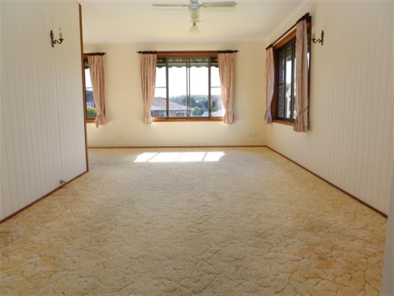 10 Emma Close, Dalmeny NSW 2546