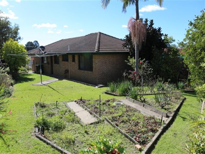 10 Emma Close, Dalmeny NSW 2546