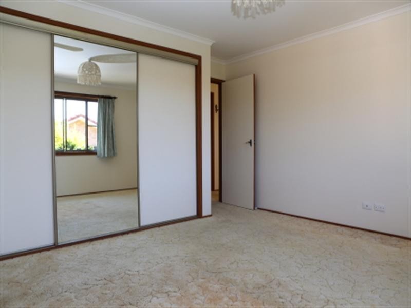 10 Emma Close, Dalmeny NSW 2546