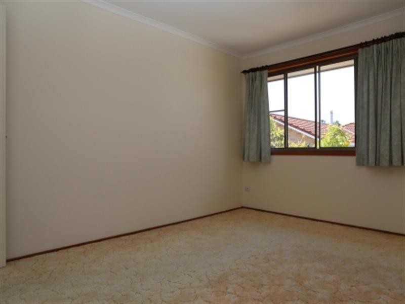 10 Emma Close, Dalmeny NSW 2546