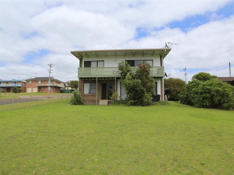 34 Kianga Parade, Kianga NSW 2546