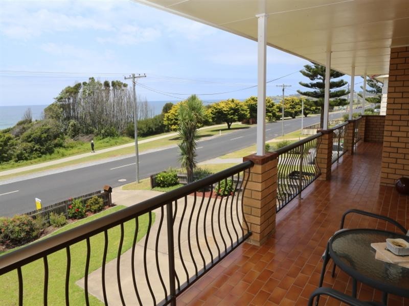 35 Dalmeny Drive, Kianga NSW 2546