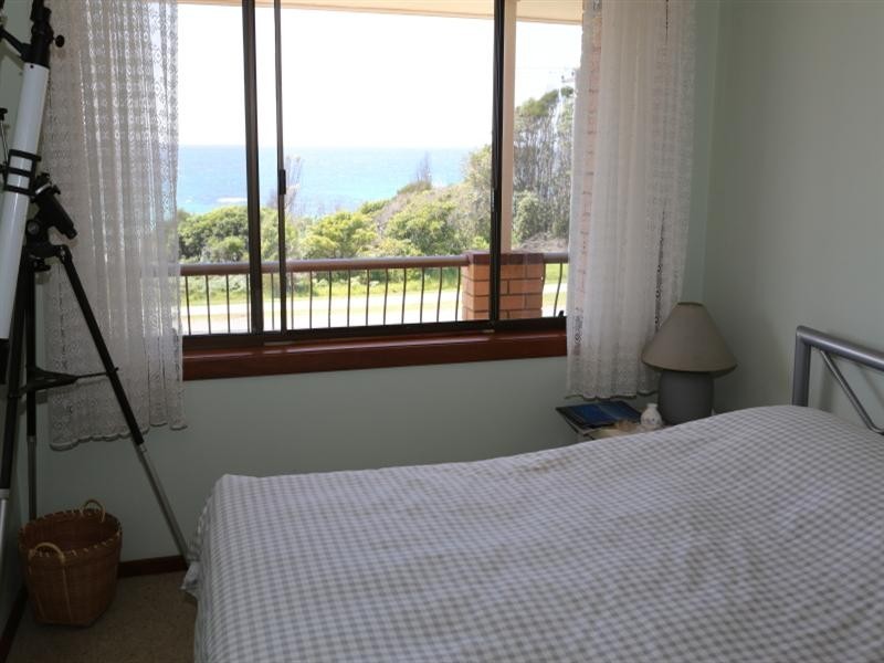 35 Dalmeny Drive, Kianga NSW 2546