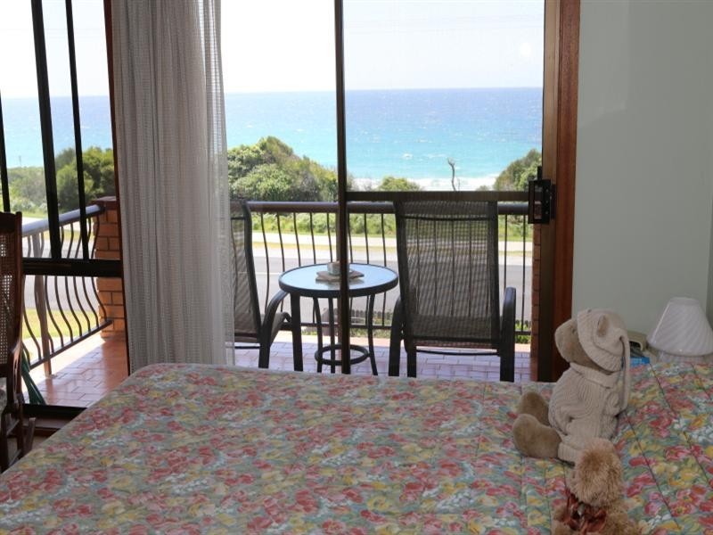 35 Dalmeny Drive, Kianga NSW 2546