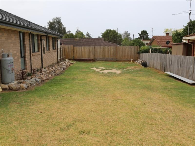 21 Binalong Street, Dalmeny NSW 2546