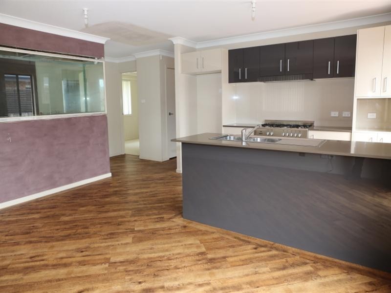 21 Binalong Street, Dalmeny NSW 2546