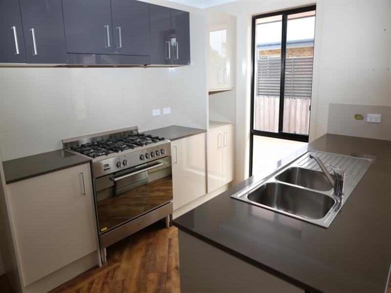 21 Binalong Street, Dalmeny NSW 2546