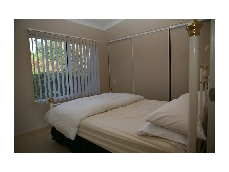 4/43 Noble Parade, Dalmeny NSW 2546