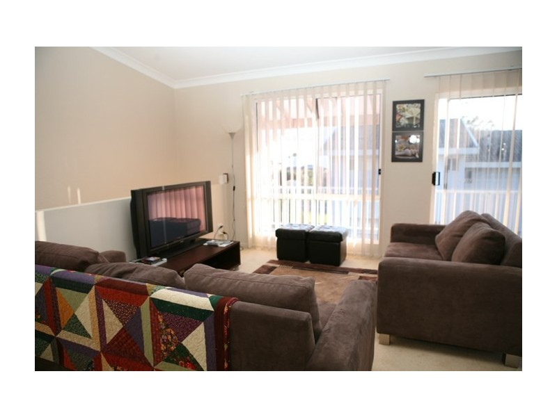 4/43 Noble Parade, Dalmeny NSW 2546